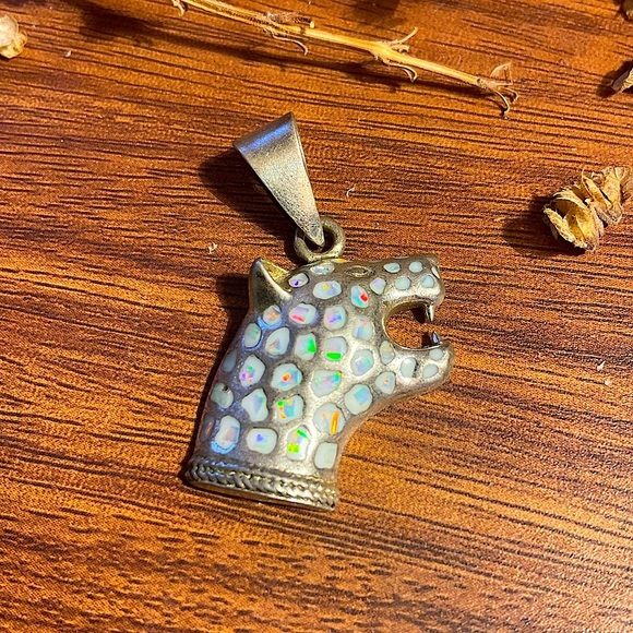 Jewelry - 950 Silver & Opal Cat Pendant
